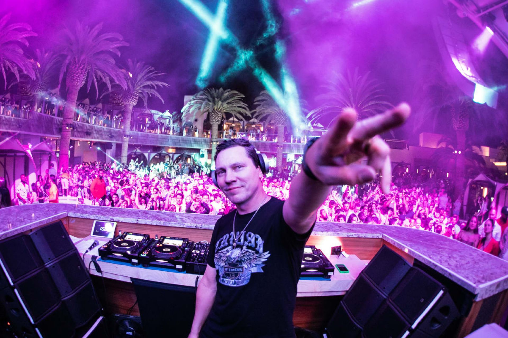 Tiësto Ο μεγαλύτερος DJ όλων των εποχών έρχεται στην Κύπρο wiz