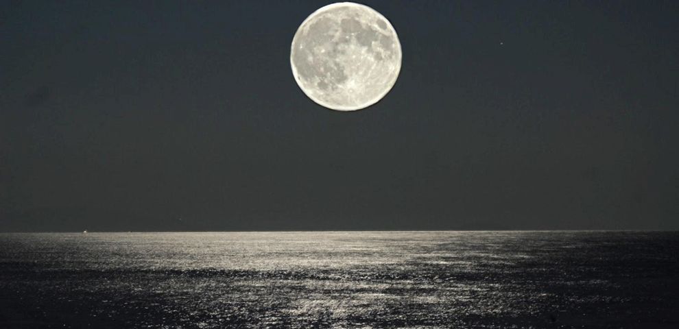  Αυγουστιάτικο Φεγγάρι στην παραλία του ΝΟΛ