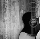 Δυο κιθάρες όπως Παλιά στο κουτούκι Χάλαντρα