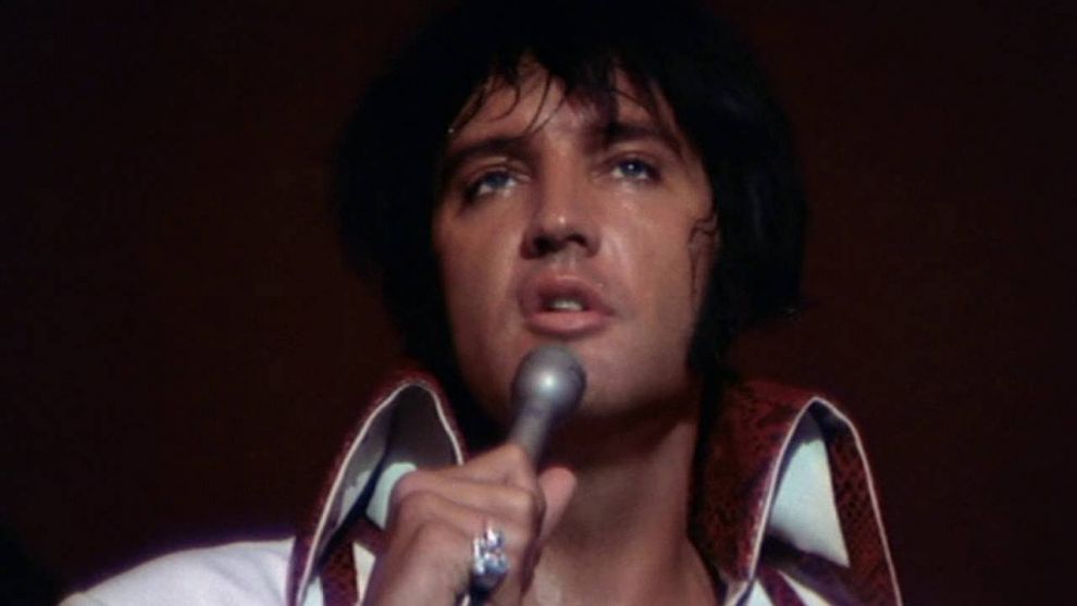 Elvis με τον Δώρο Δημοσθένους στο Δημοτικο θέατρο Λάρνακας