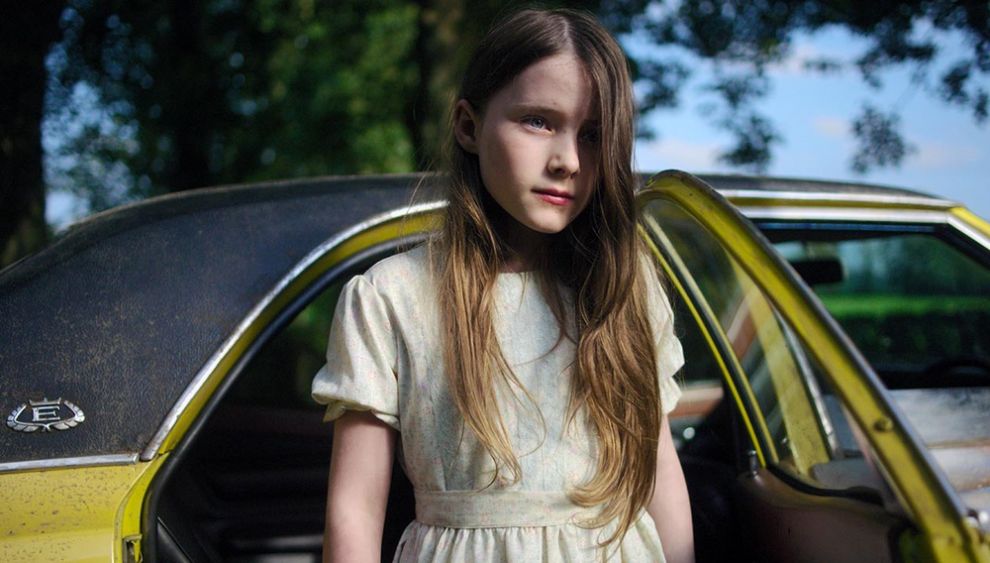 Το ήσυχο κορίτσι στο θερινό Κωνστάντια