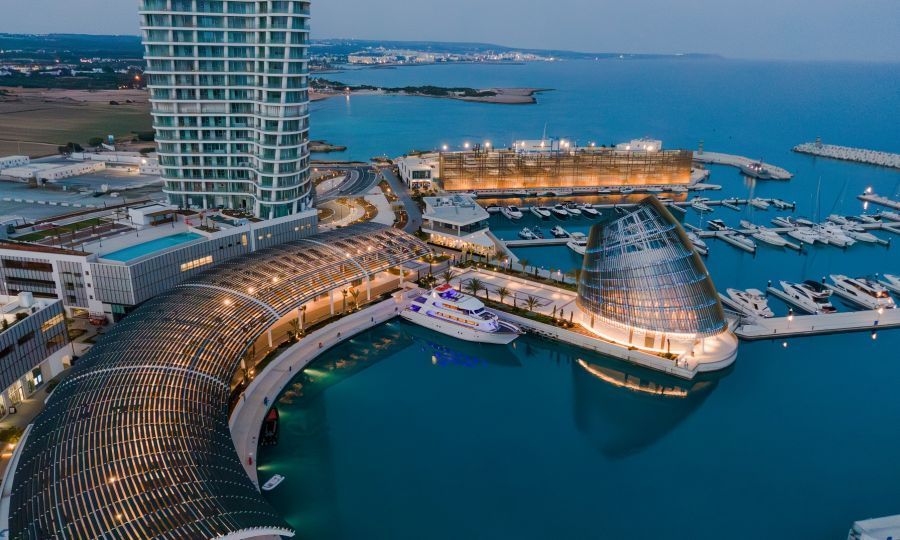 MYTHΩDEA: Sunset party με Vassili Tsilichristo στην Αγία Νάπα