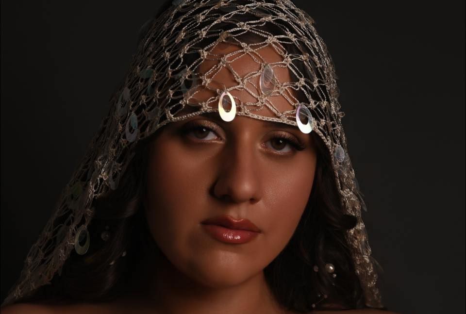 Η Rafaèlla παρουσιάζει το νέο της EP στο Σκαλί Αγλαντζιάς