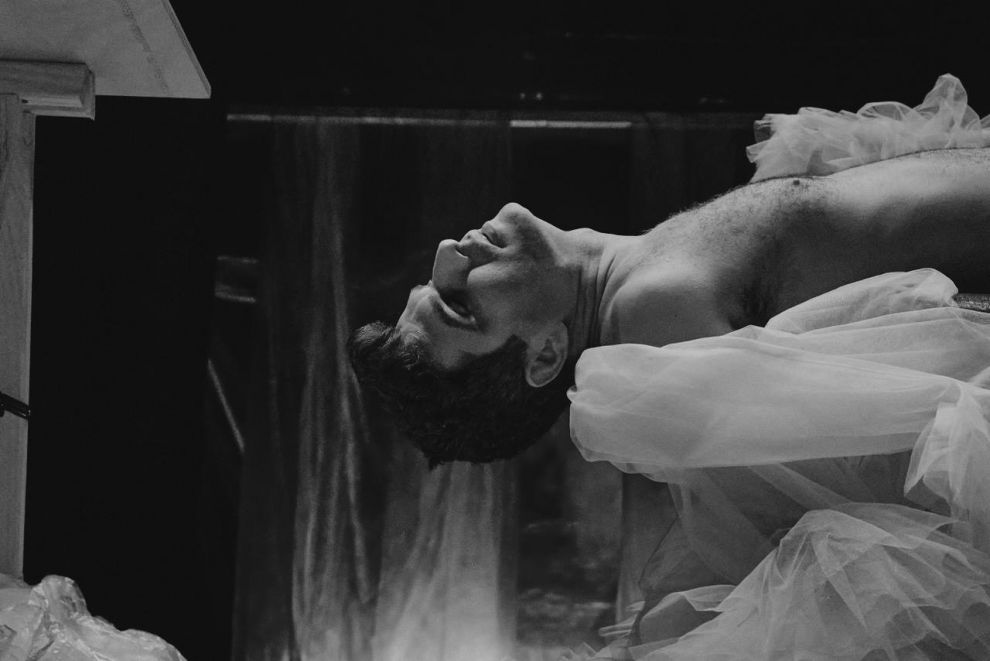 «To πιο όμοφο σώμα που έχει βρεθεί ποτέ σε αυτό το μέρος»  στο Σατιρικό 