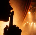 «Κρατάς μυστικό» στο Μελίνα Μερκούρη