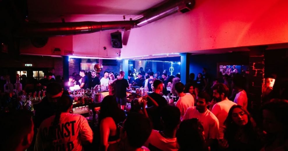 Scarabeo Reunion στο Ζοnkey  