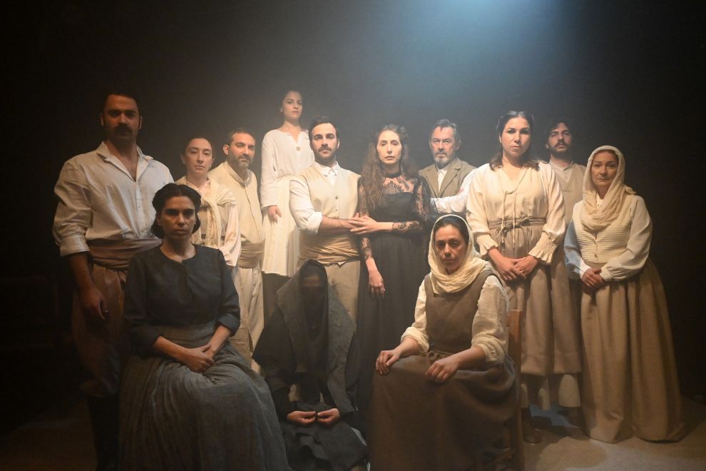 «Ματωμένα Στέφανα» στο Θέατρο ΕΘΑΛ 