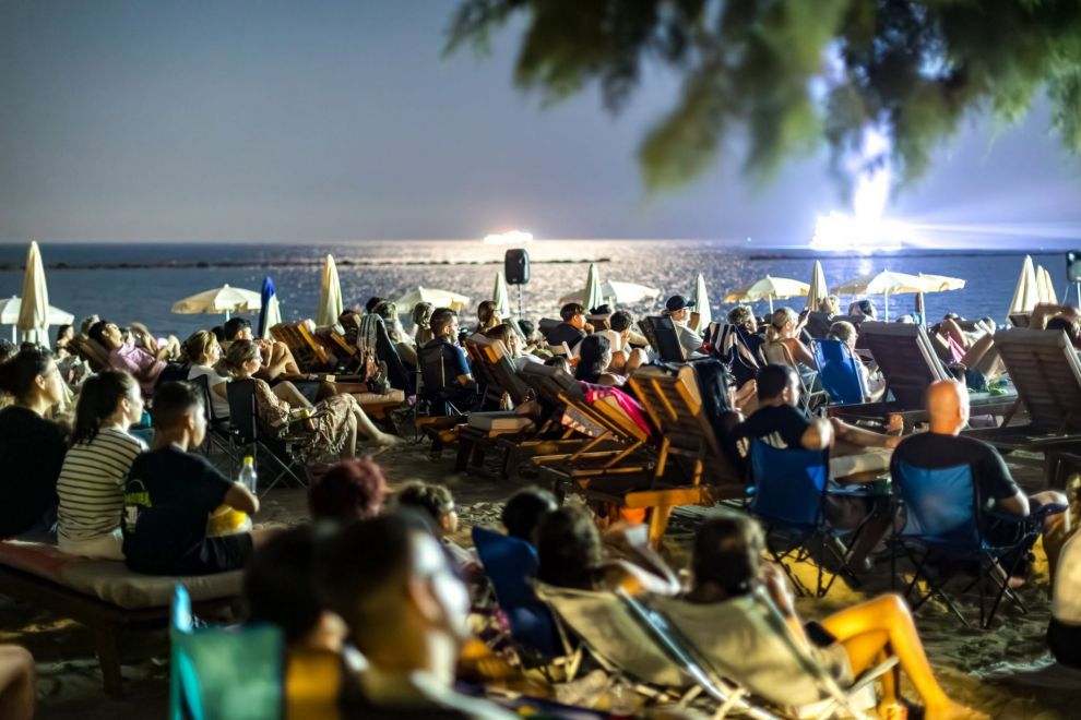  Θερινό σινεμά στήνεται στην παραλία